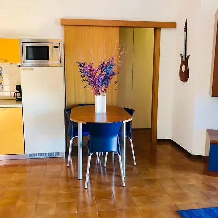 Eden Apartment *